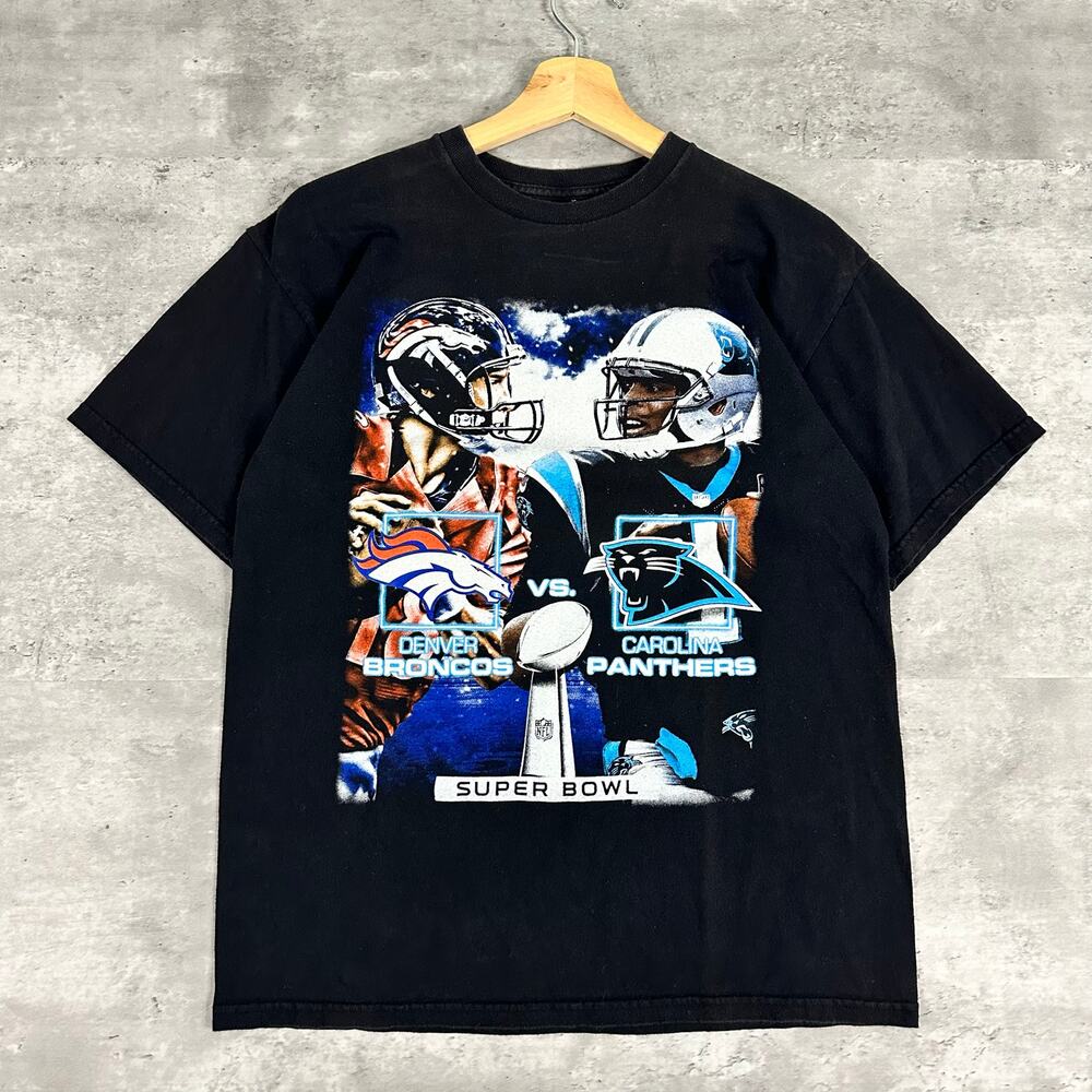 Description: Denver Broncos vs Carolina Panthers Football Super Bowl T-shirt S